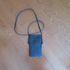 NWT Madewell The Leather Smartphone Crossbody Black Style NC873